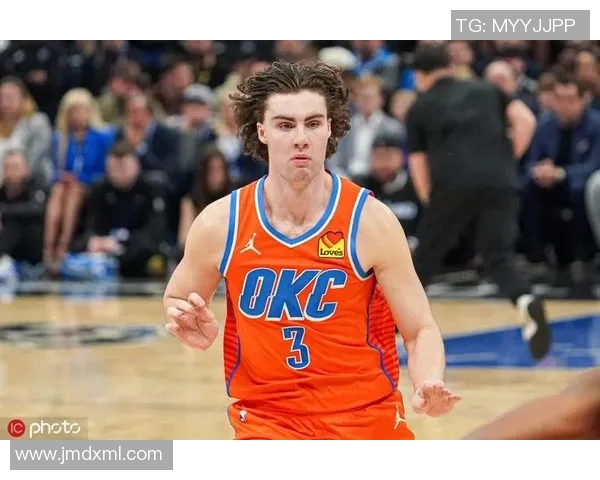 约什吉迪带领球队奋勇向前展现年轻球员的无限潜力与未来希望