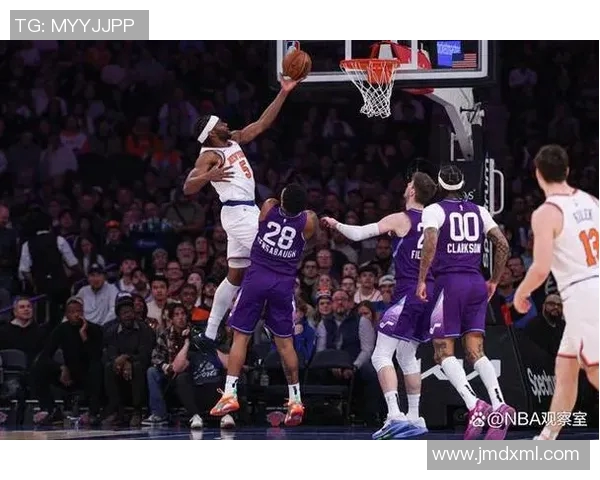 爵士队与纽约尼克斯的精彩对决展现篮球魅力与团队精神