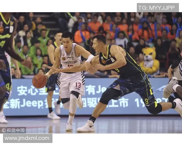 新疆与广东首场对决精彩纷呈球迷期待巅峰对决的激烈较量